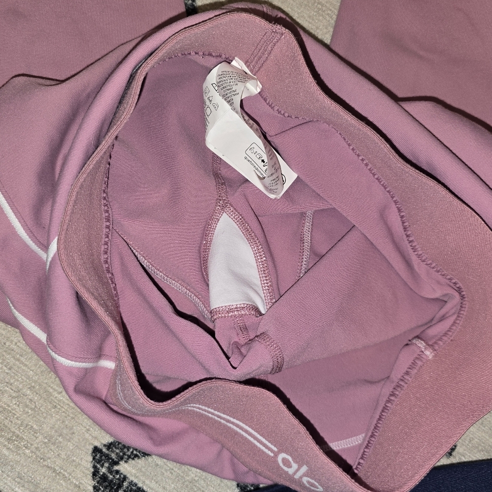 Alo Yoga Airbrush High-Waist Heart Throb Legging Pink Wild Rose/White Small $134 - Picture 10 of 12